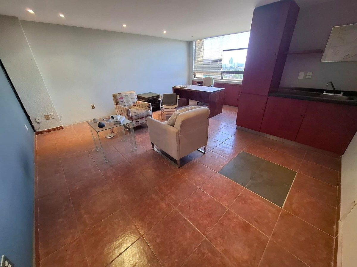 2 of 12: Área abierta