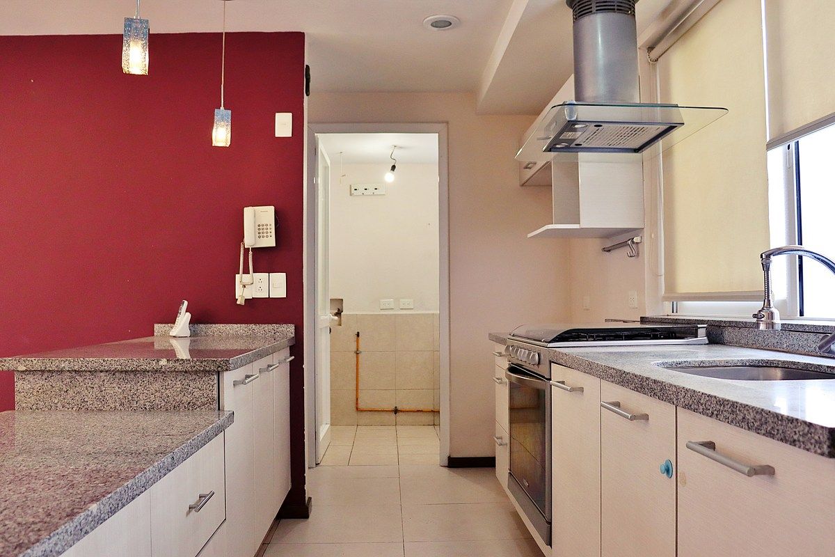 3 de 19: Cocina y Area de Lavado