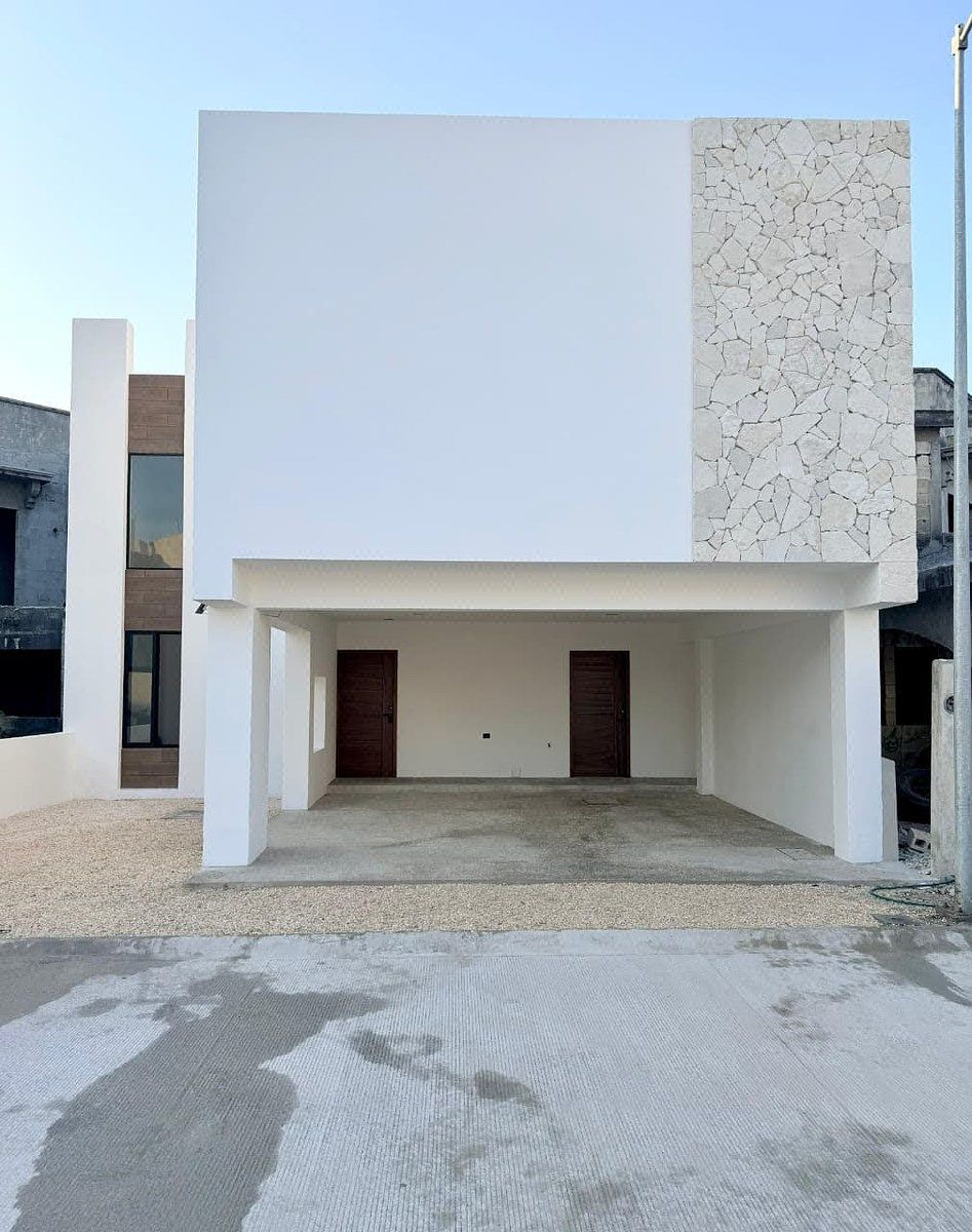 HOUSE DIAMOND FRACCIONAMIENTO, photo 1 of 15