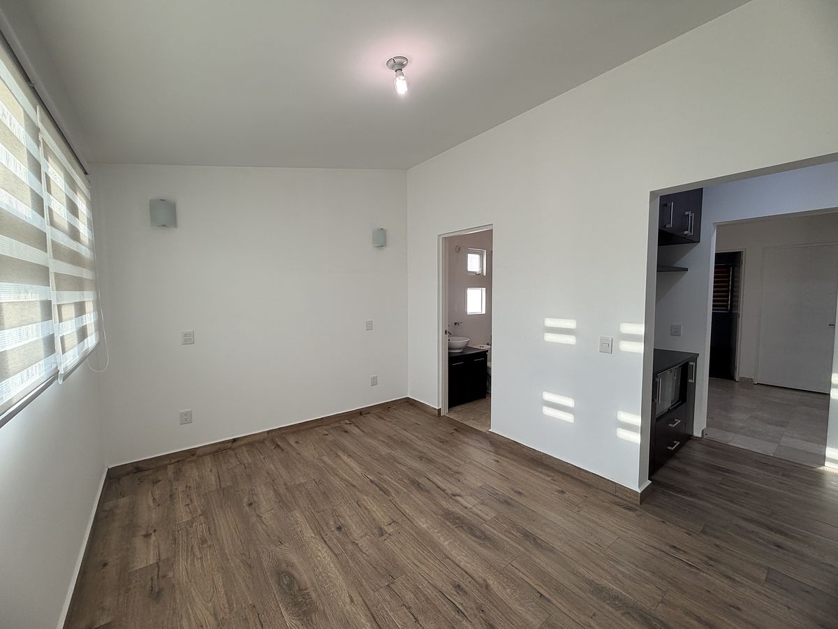 17 de 28: RECÁMARA PRINCIPAL