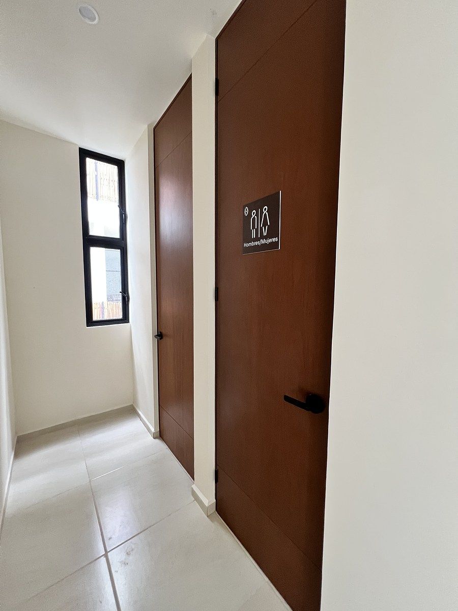 9 de 15: W.C. Casa Club