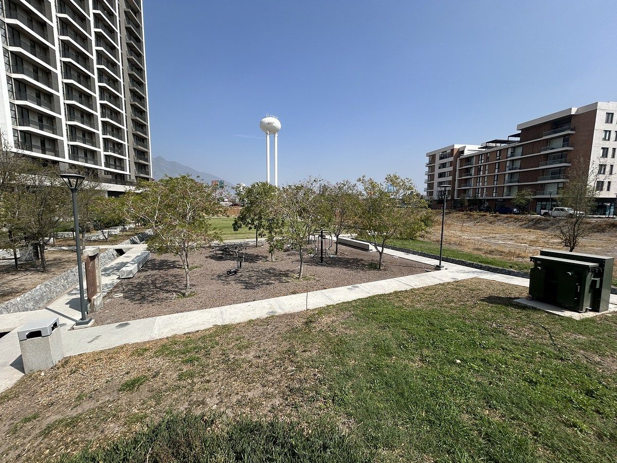 22 de 46: Vista parque