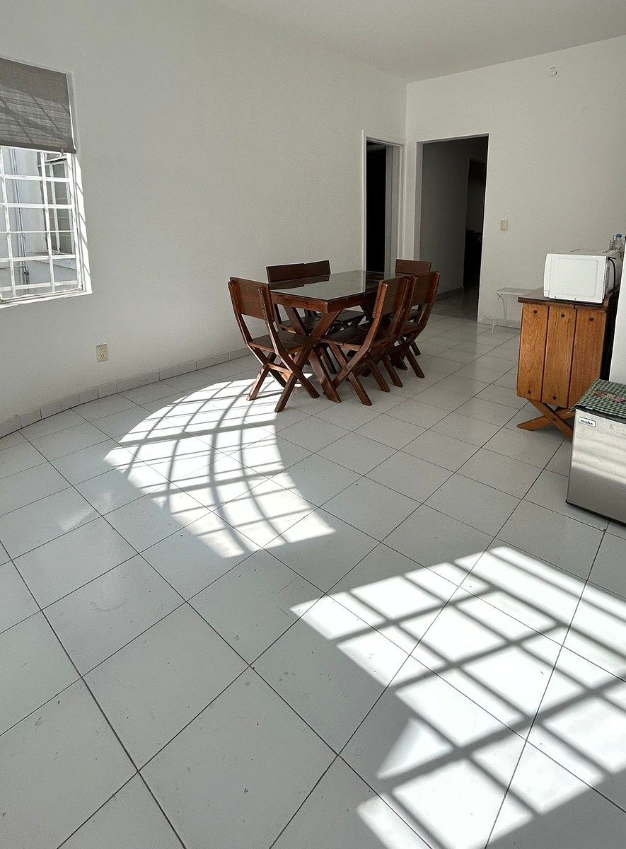 14 de 45: Desayunador