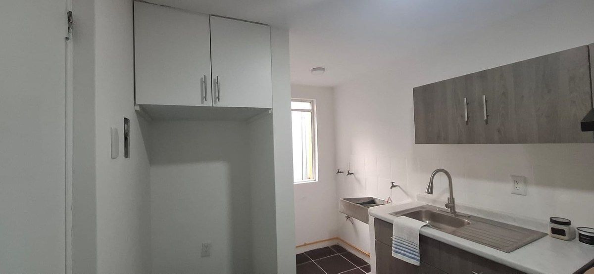 19 de 21: ESPACIO PARA REFRI