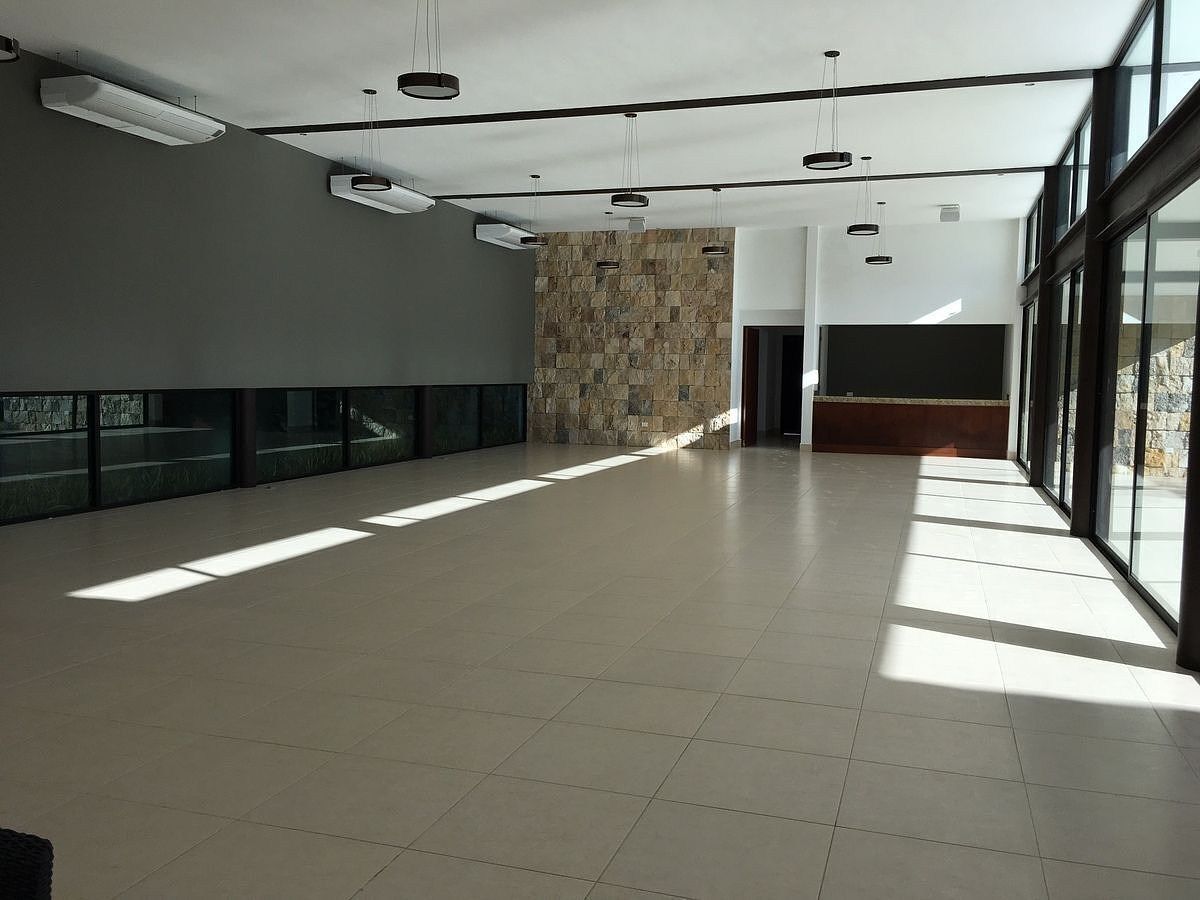 21 de 23: Salón de Usos Múltiples