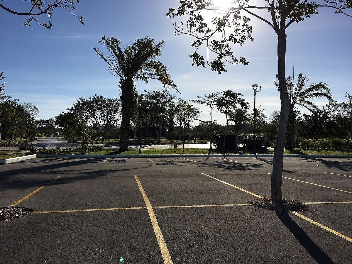 21 de 21: Estacionamiento de Visitas