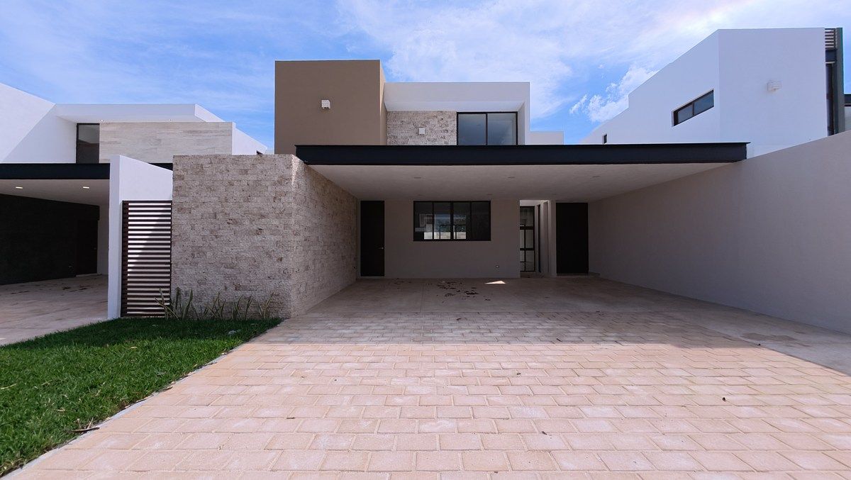 1 de 21: Fachada Principal