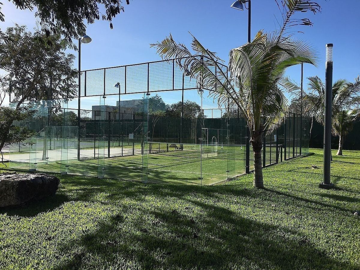 18 de 24: Cancha de Pádel