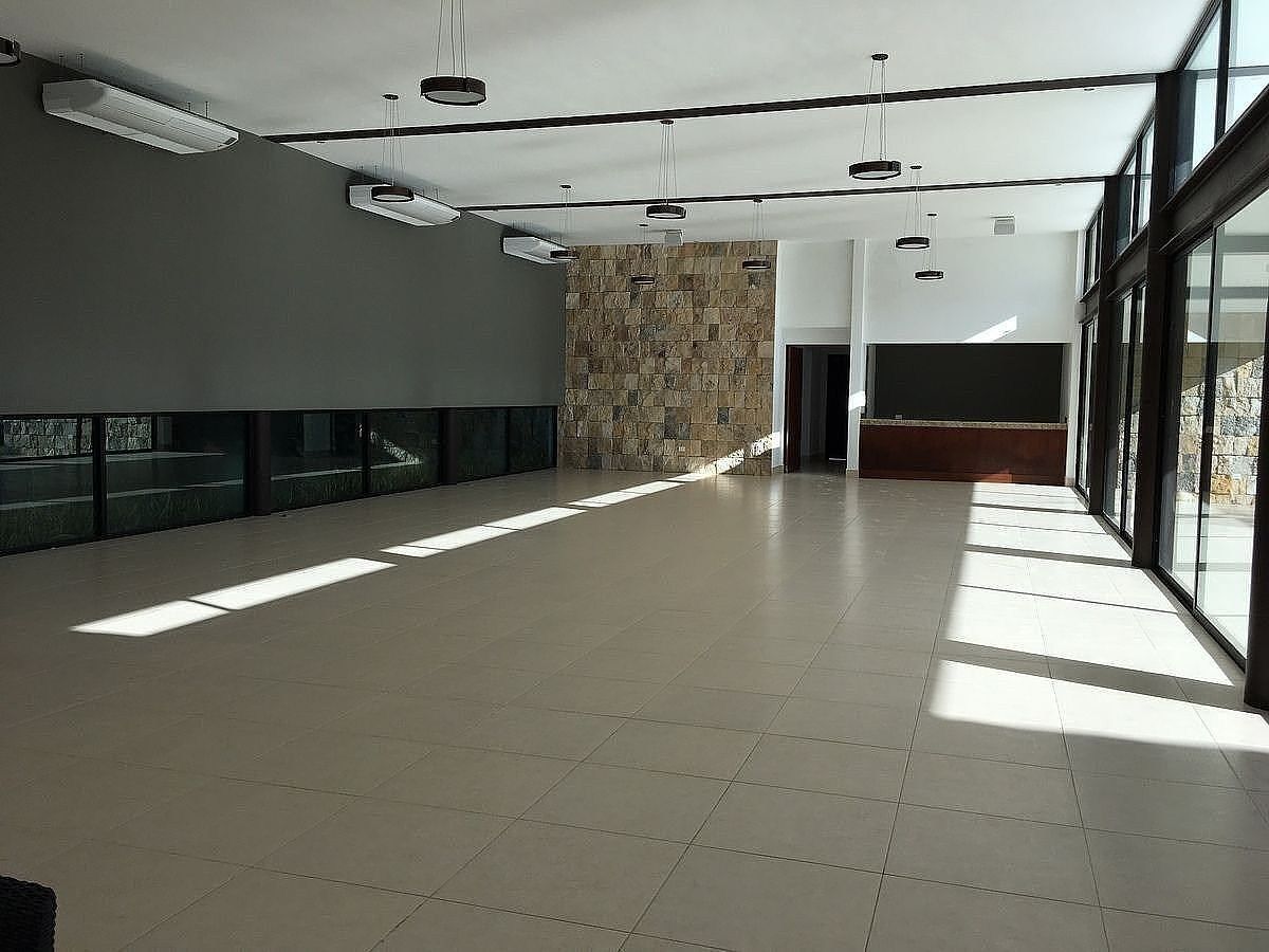 22 de 24: Salón de Usos Múltiples