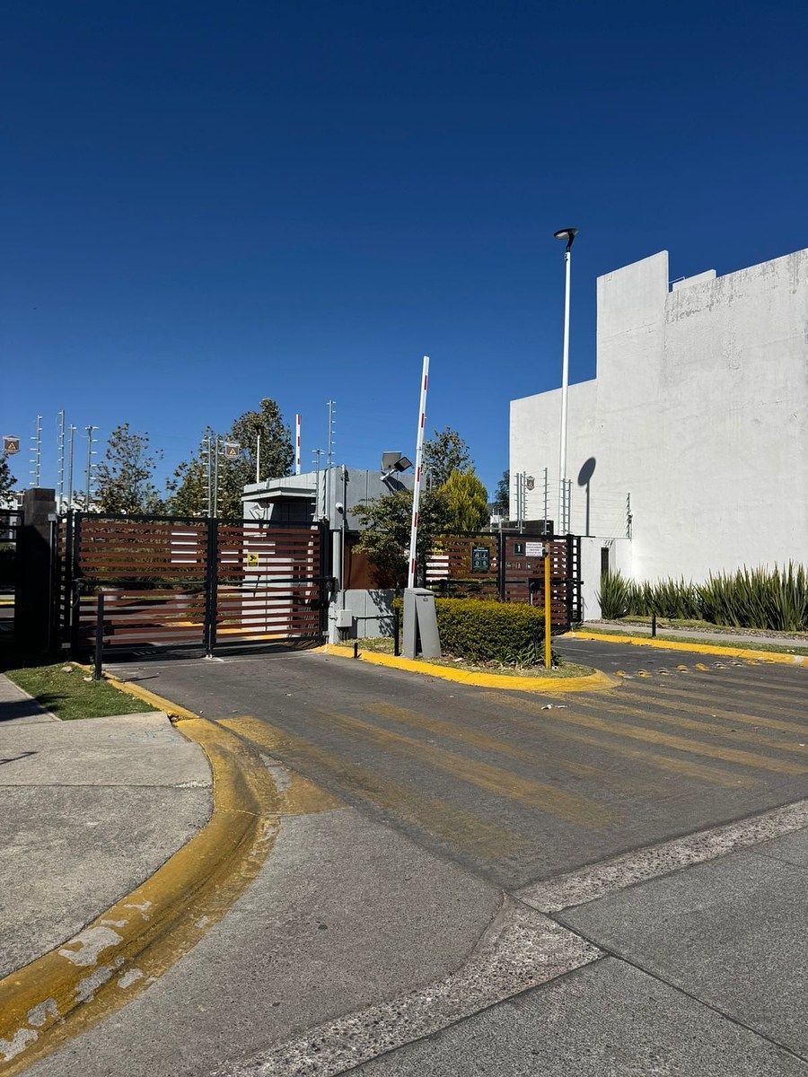 20 of 20: Acceso controlado.