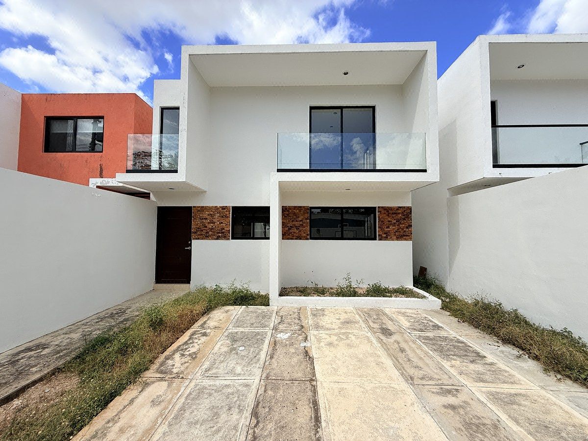 Casa dentro de la ciudad en colonia leandro valle