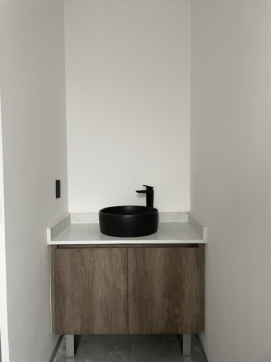 4 de 25: Baño visitas