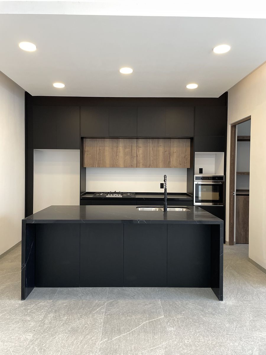 6 de 25: Cocina equipada