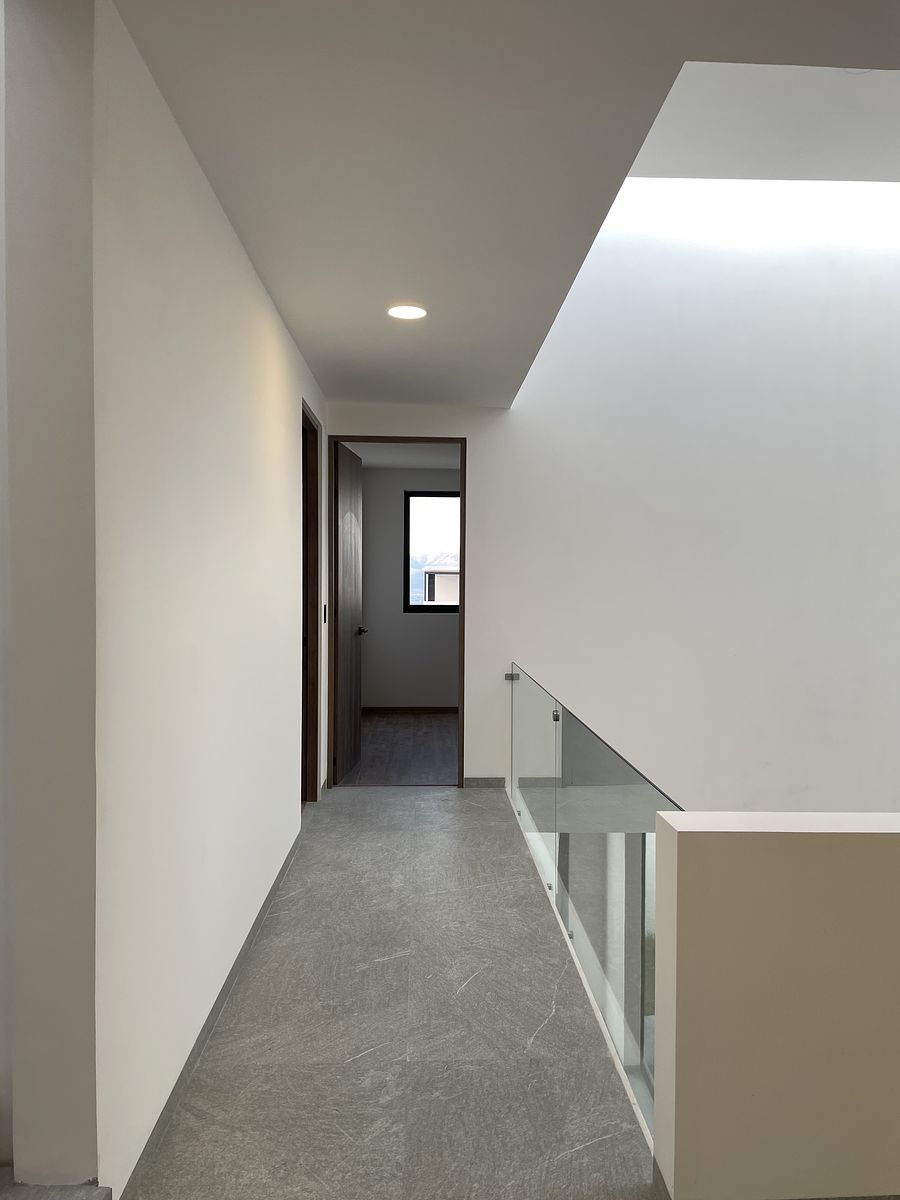 13 de 25: Vestibulo recamaras