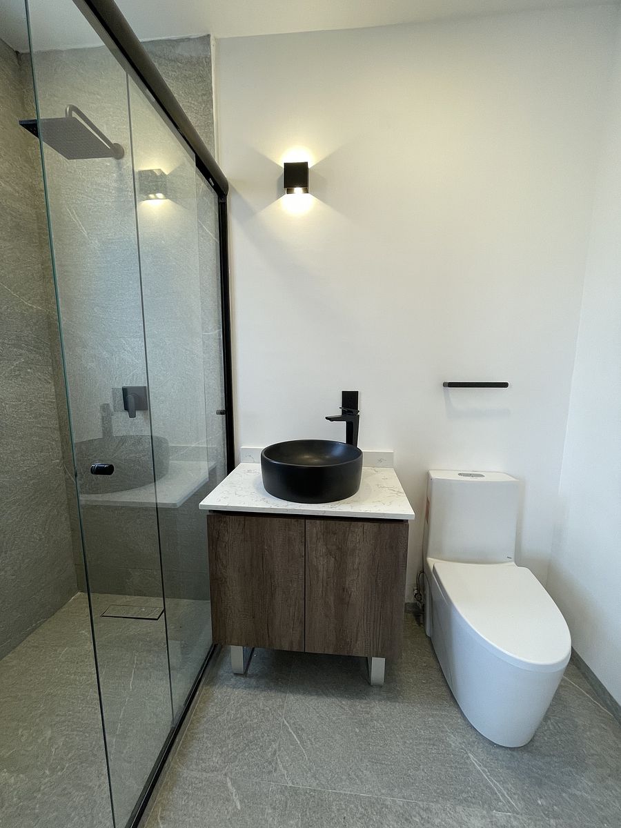 20 de 25: Baño recamara secundaria