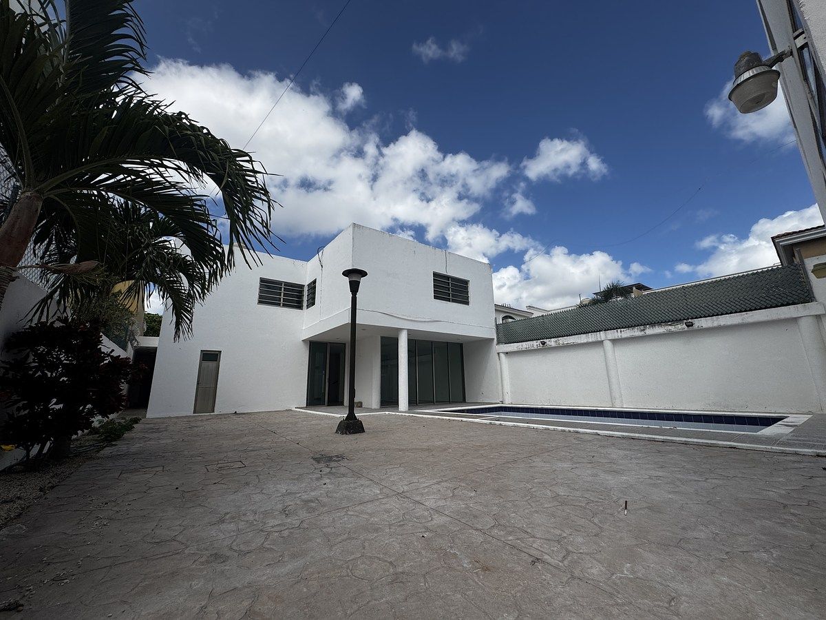 14 de 45: Patio trasero