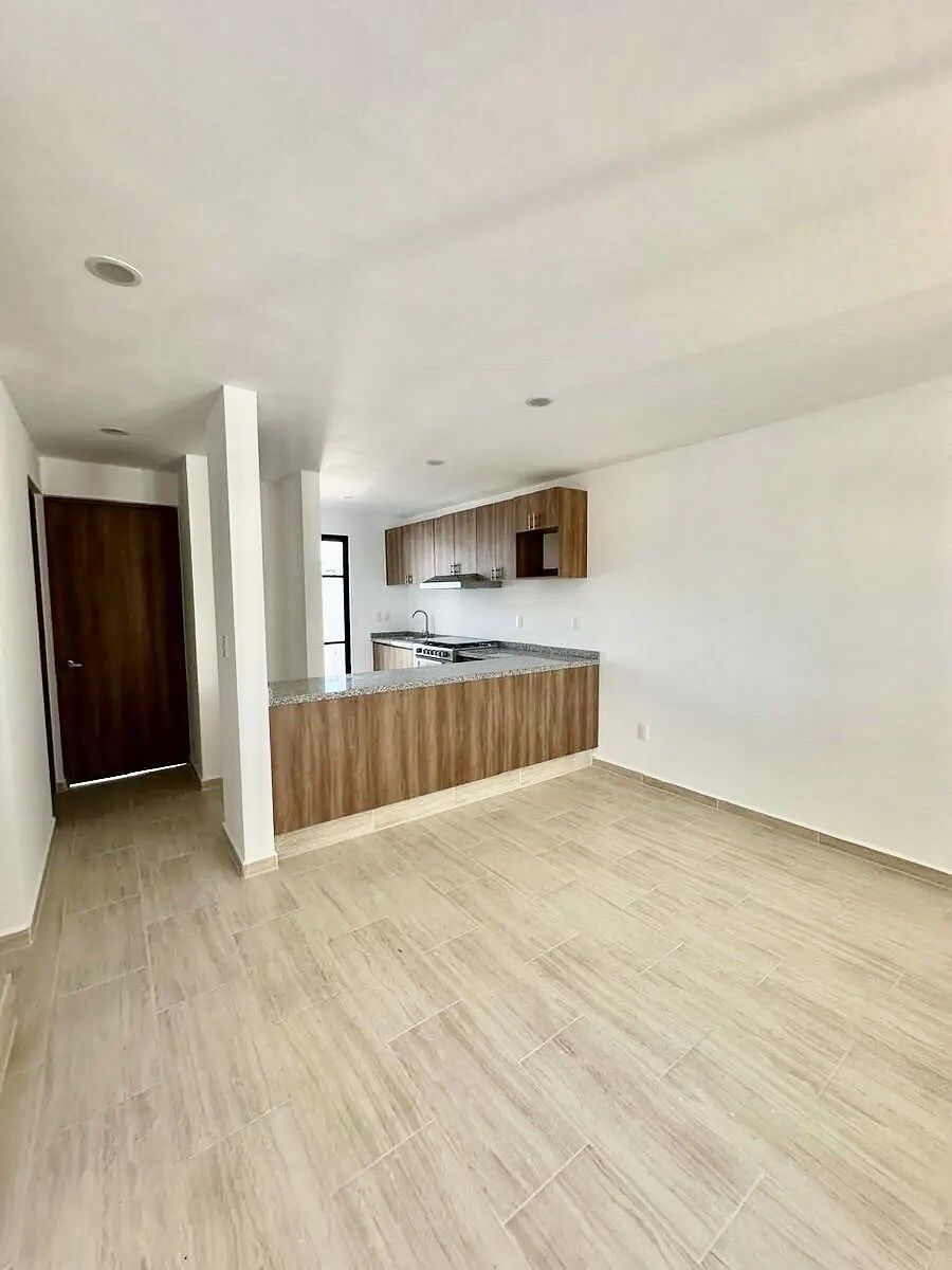 5 de 10: Sala y comedor espaciosos .