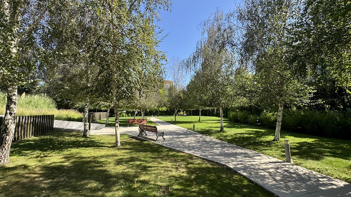 22 de 27: Parque edificio vista 1