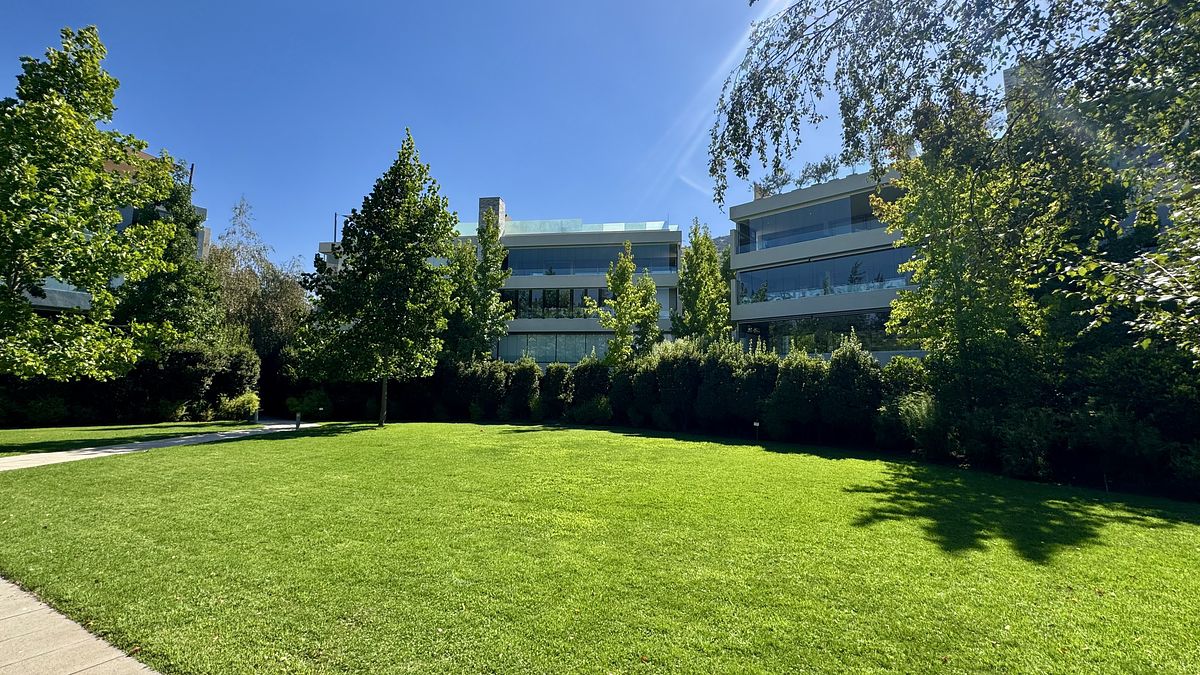 26 de 27: Parque edificio vista 2