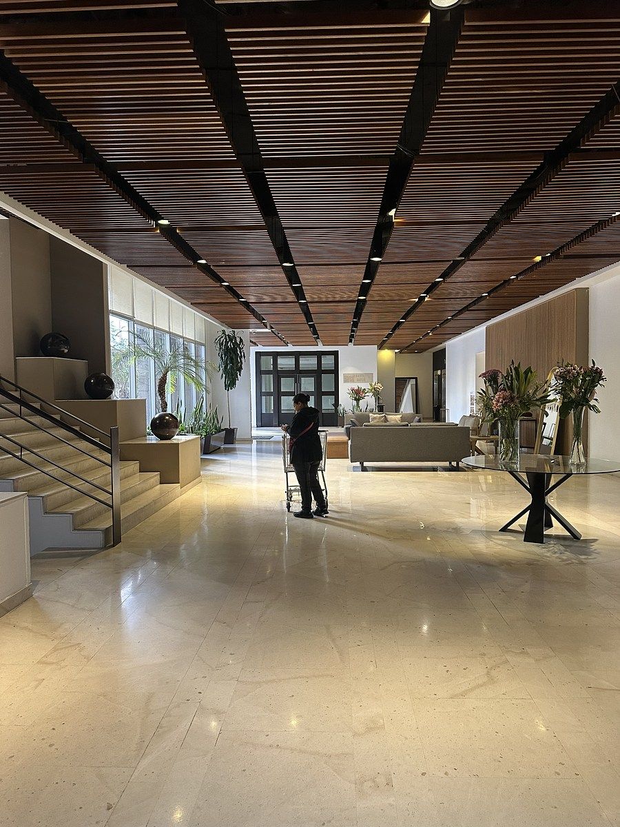 23 of 43: Área amenidades