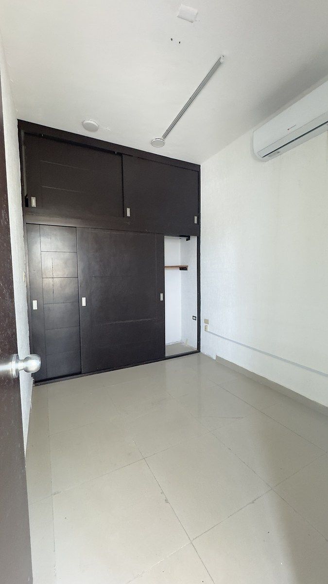 7 de 9: privado 3 PA