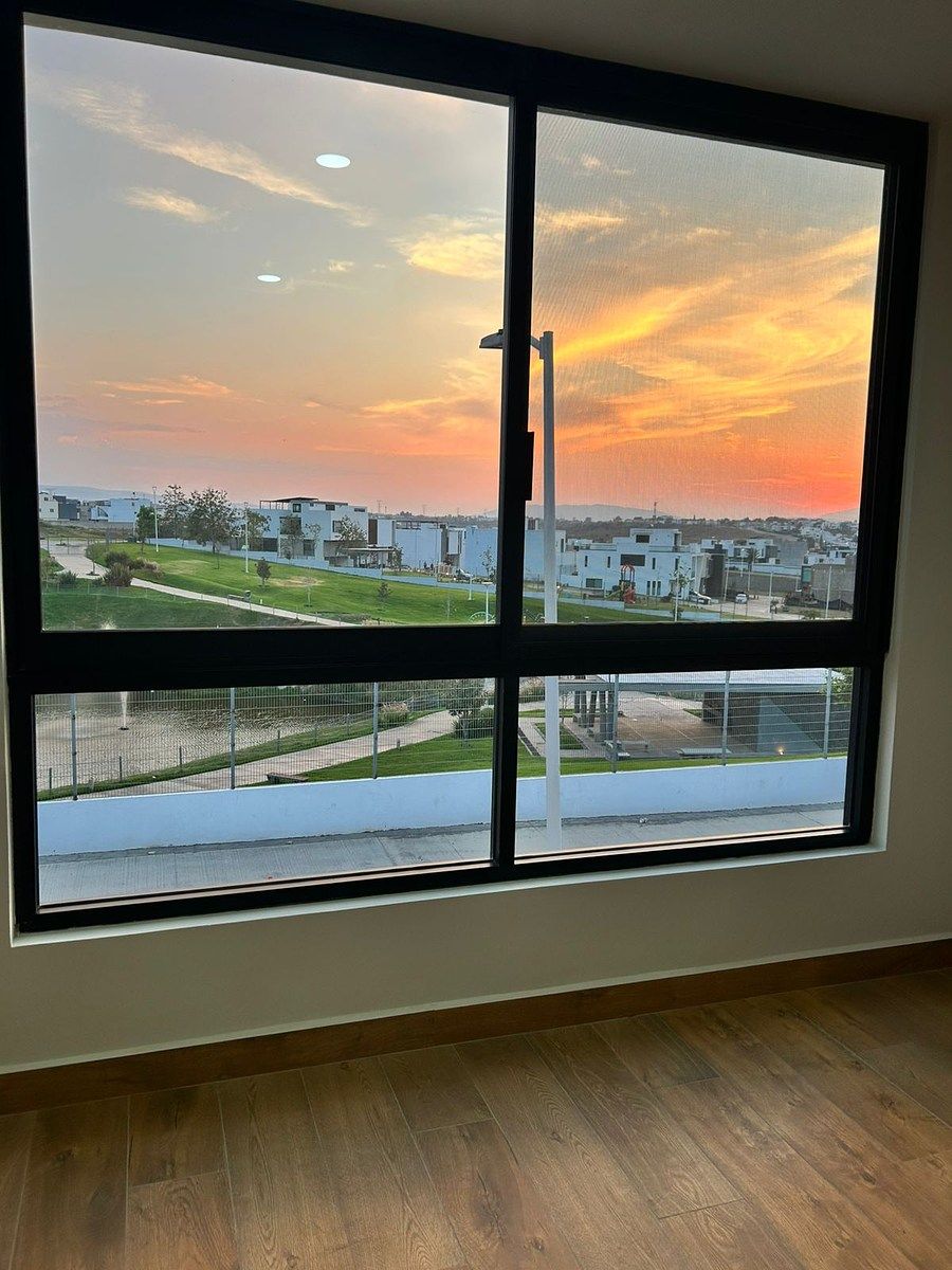 HOUSE FOR SALE IN VALLE IMPERIAL - MAPLES GATED COMMUNITY - foto 3