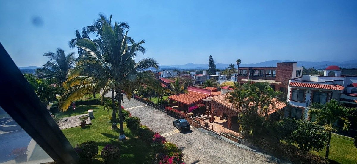 25 de 27: Vista aerea de la calle principal de la privada.