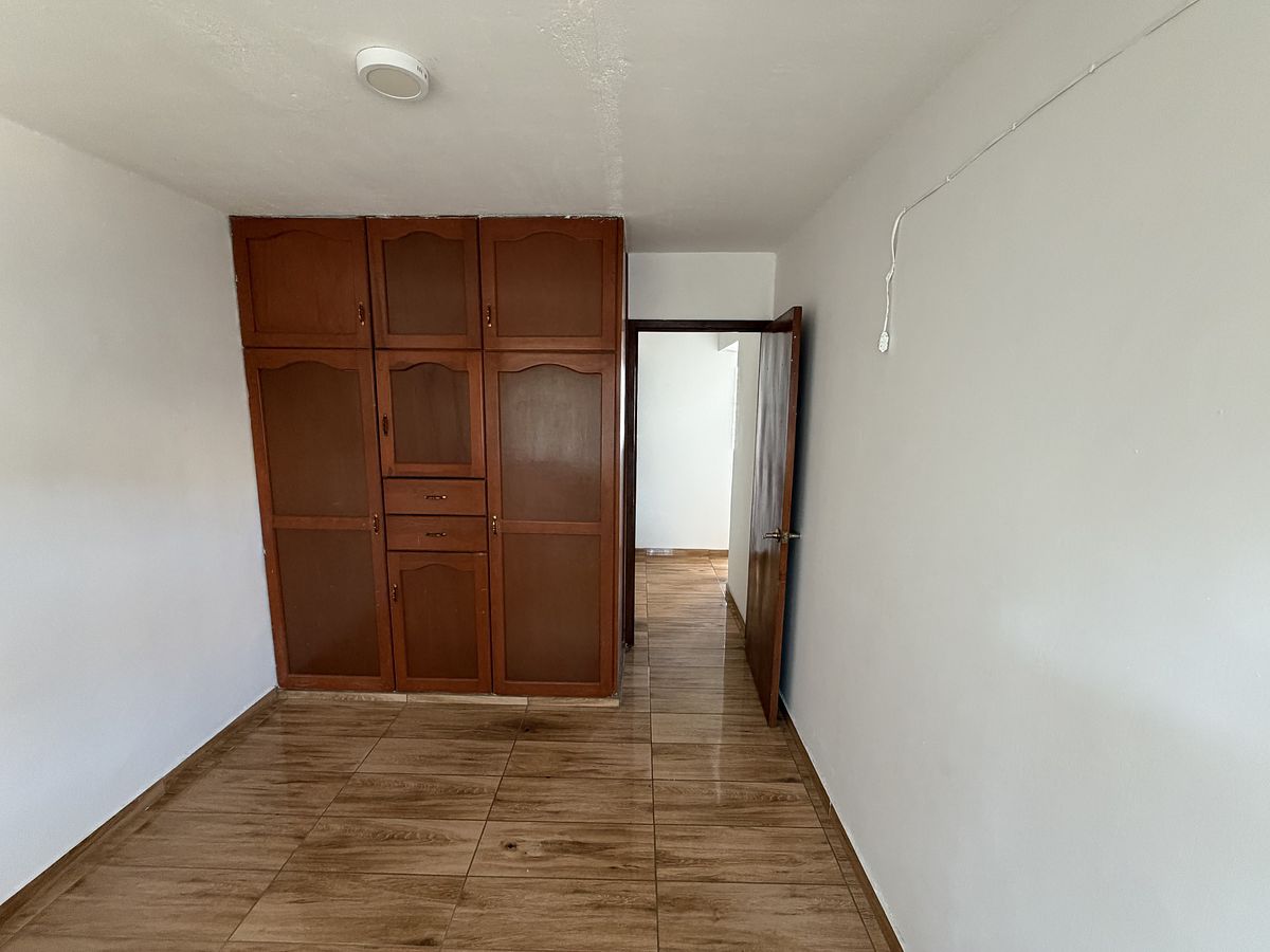 39 de 49: Recamara Balcon