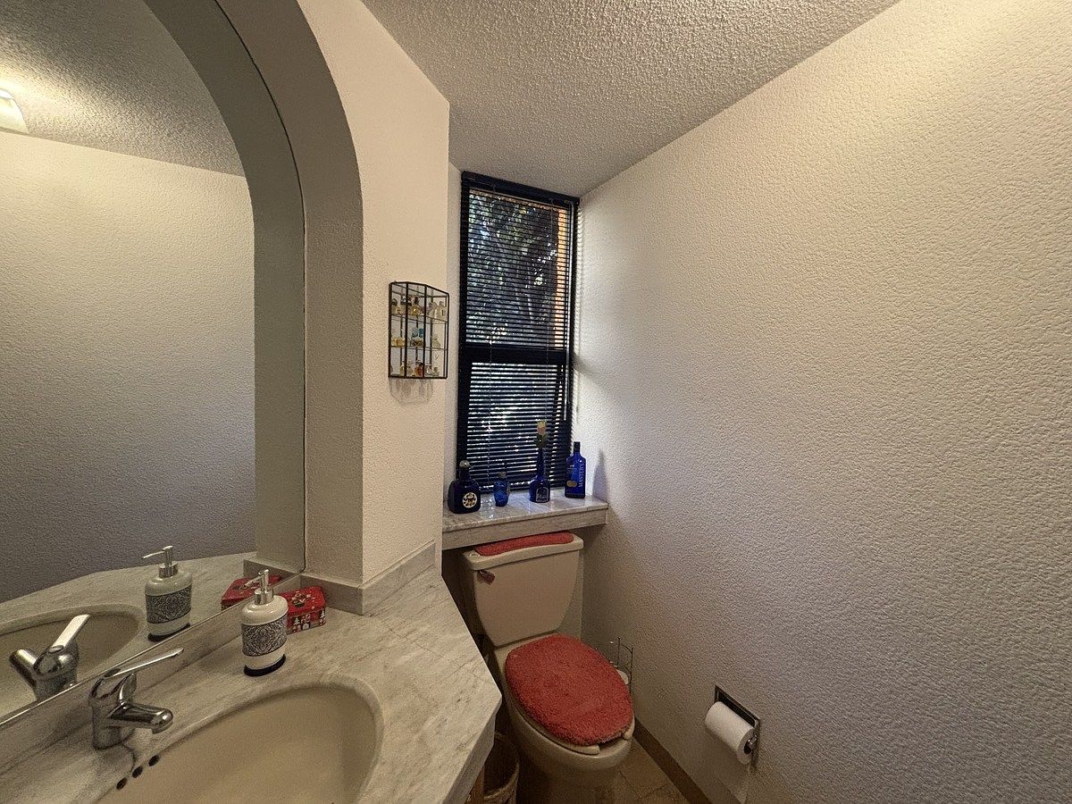 8 de 24: Casa en Condominio en Fuentes de Tepepan Rayo Vende ®