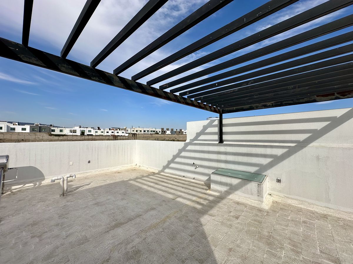 21 de 23: ROOF GARDEN