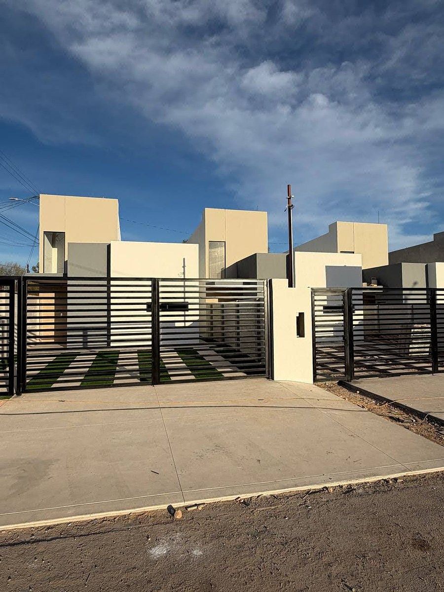 Casa nueva en Pueblo Nuevo cerca de Garita Vieja