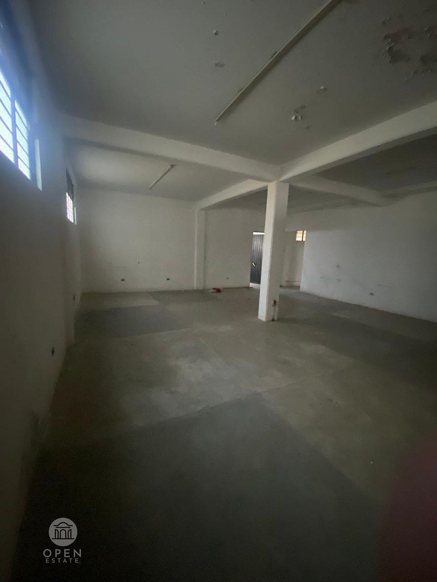 17 de 45: BODEGA 6 10X10