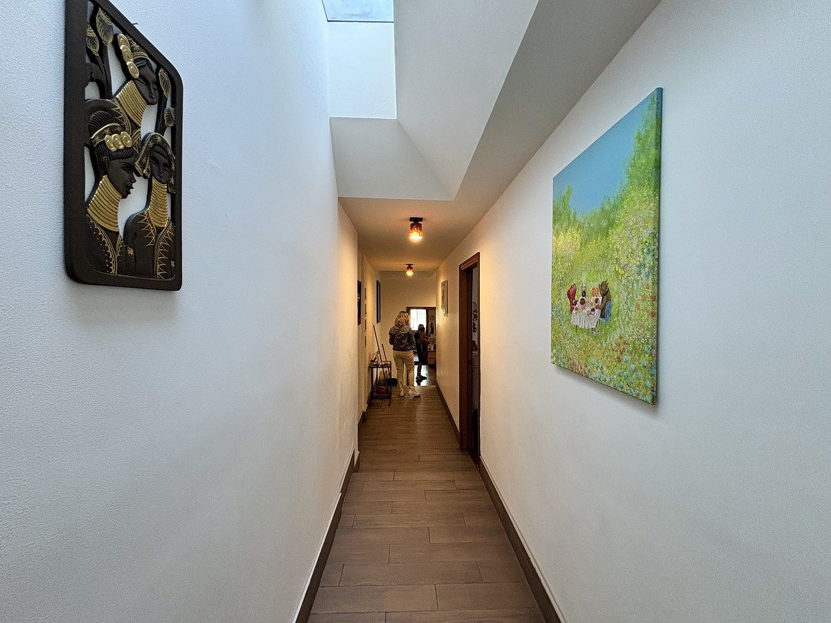 23 de 34: Pasillo recámaras