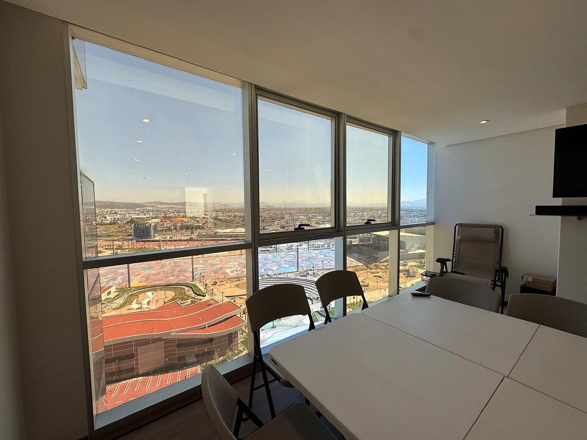 1 de 18: Vista al pisal