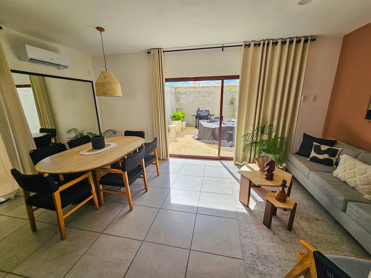 8 de 22: Comedor vista a ventanal