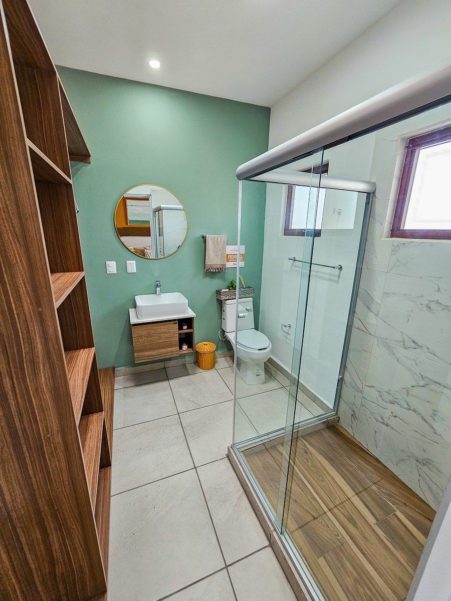 16 de 22: Vestidor y baño