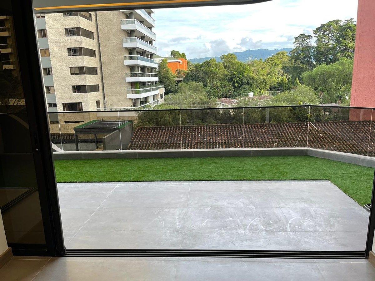 Apartamento en Zona 14, Guatemala, foto 3 de 12