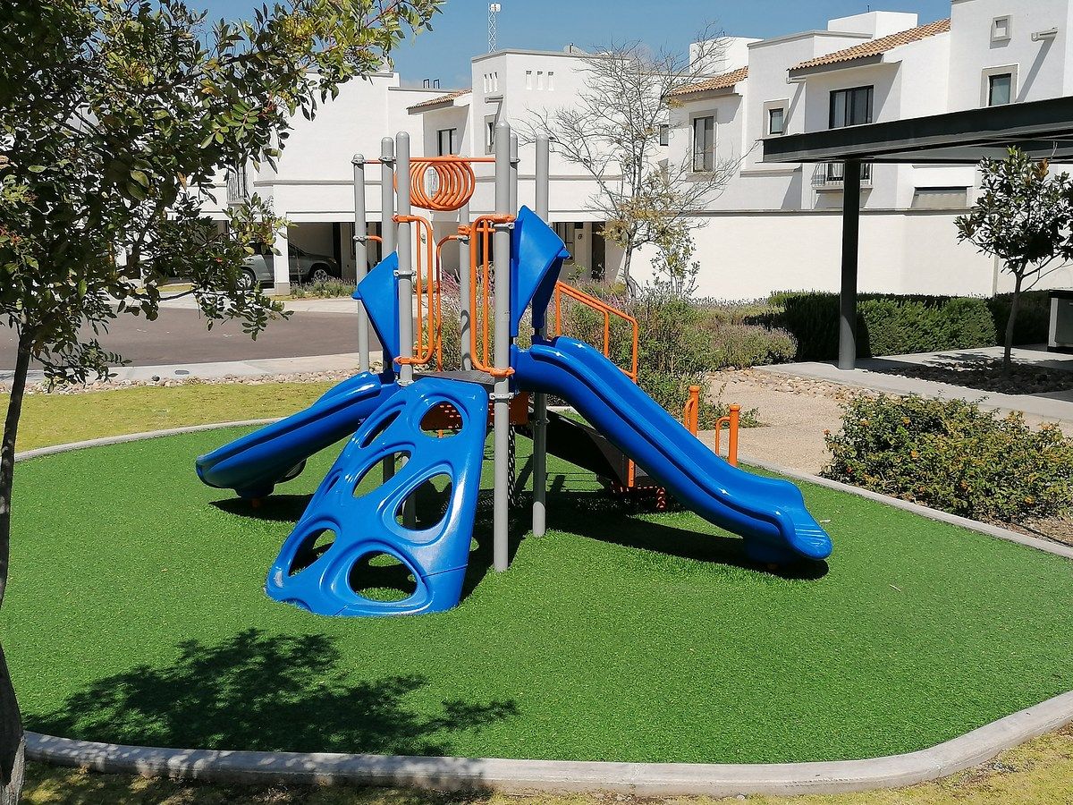 13 de 16: Juegos infantiles