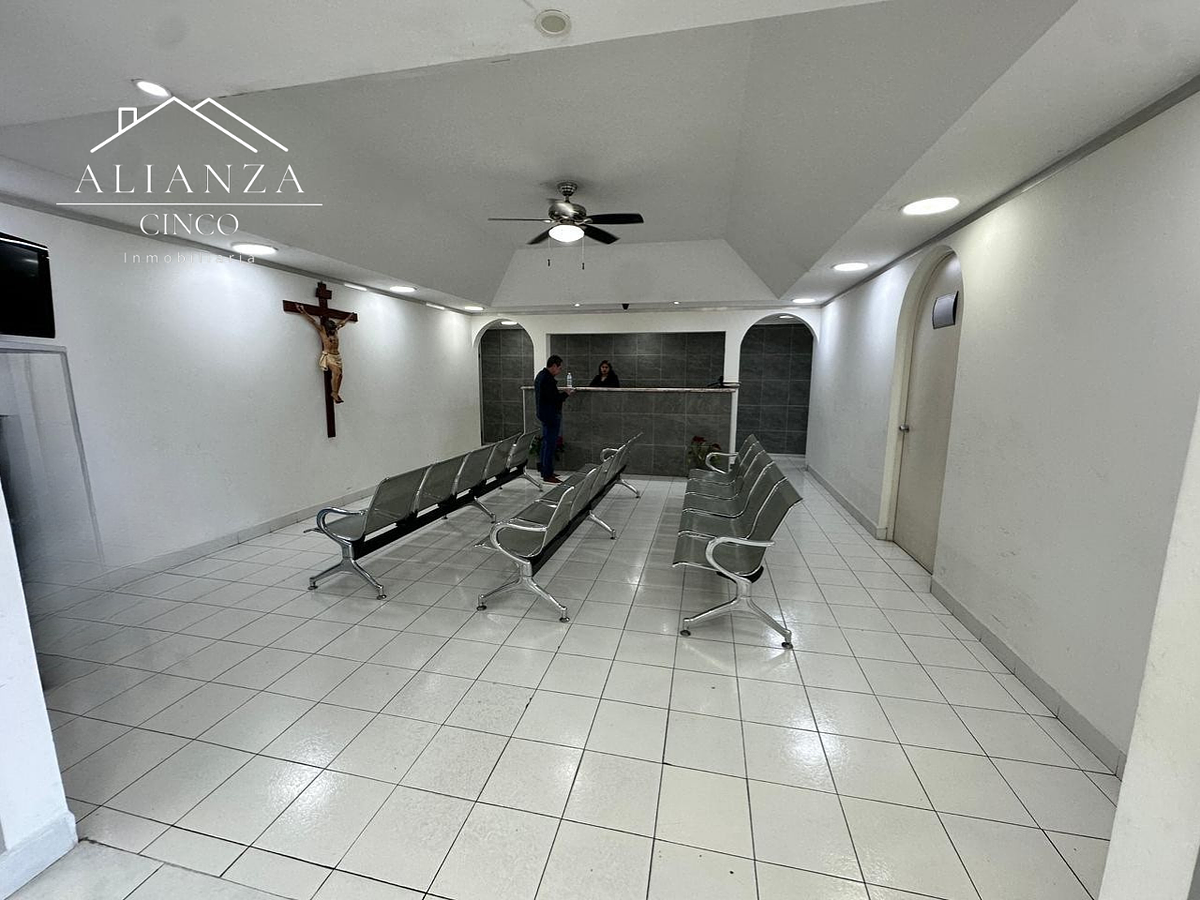 Clinic with operating rooms, offices, rooms near San José Hospital - foto 2