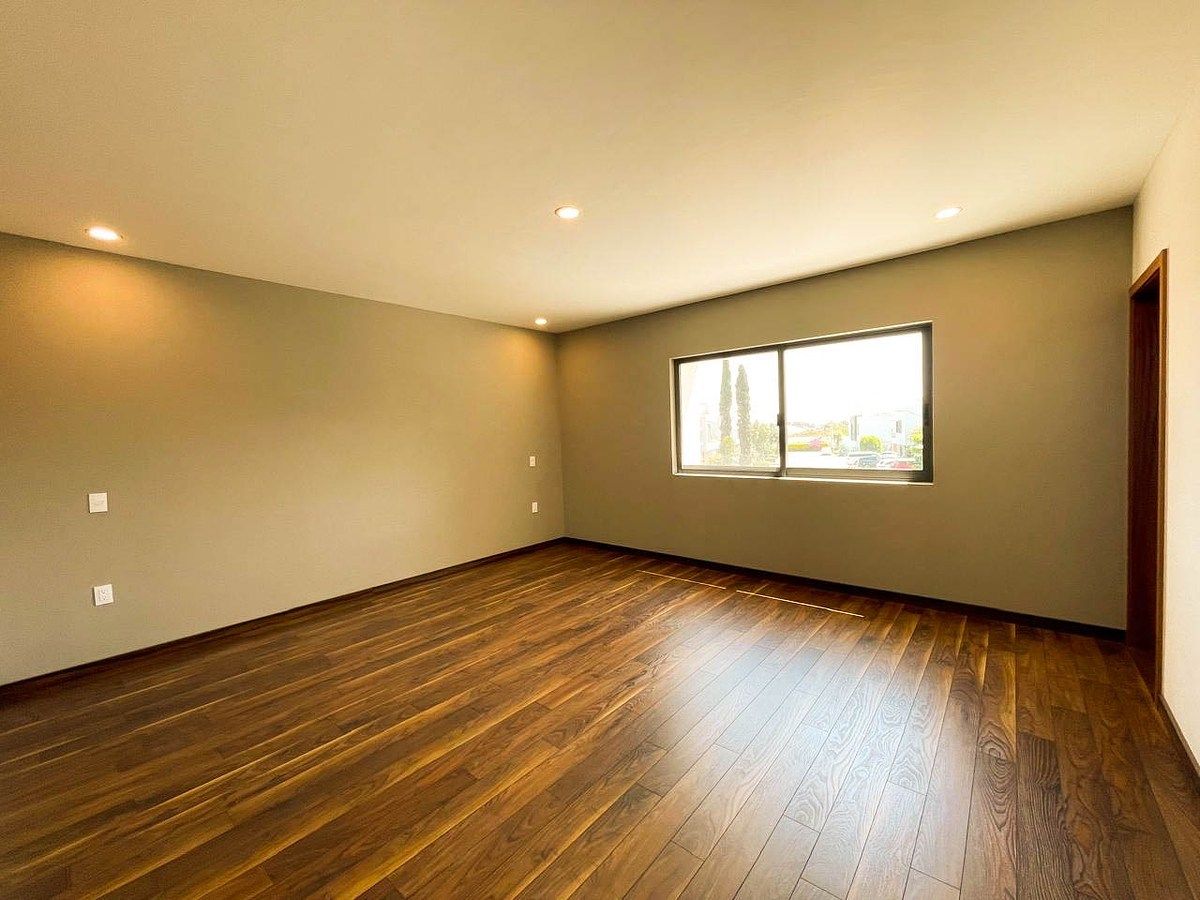 32 de 49: RECAMARA PRINCIPAL