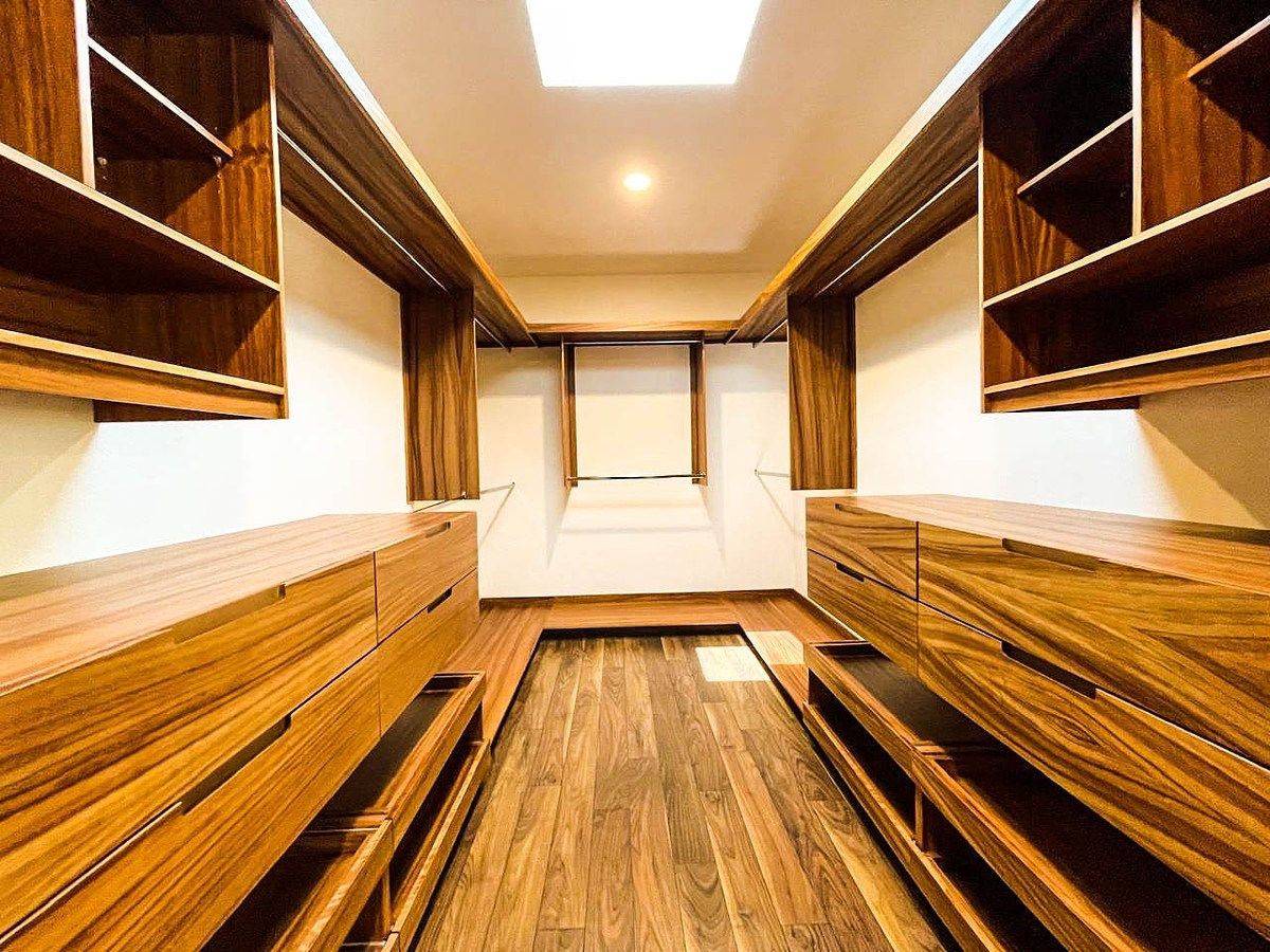 11 de 49: WALKING CLOSET PRINCIPAL