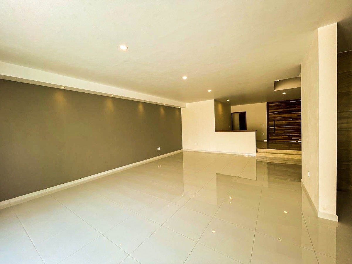 6 de 49: SALA COMEDOR