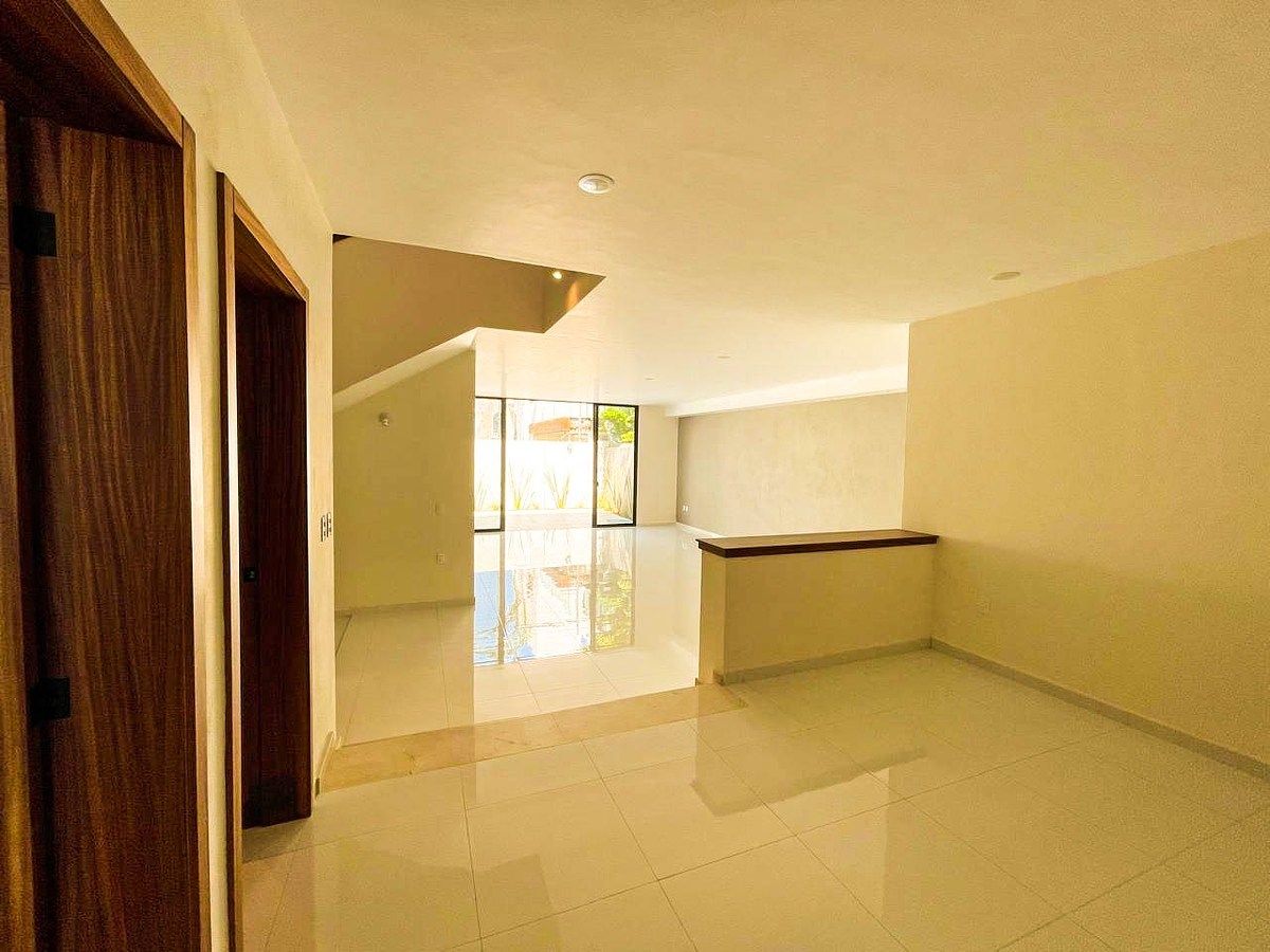 5 de 49: VISTA DESDE EL INGRESO