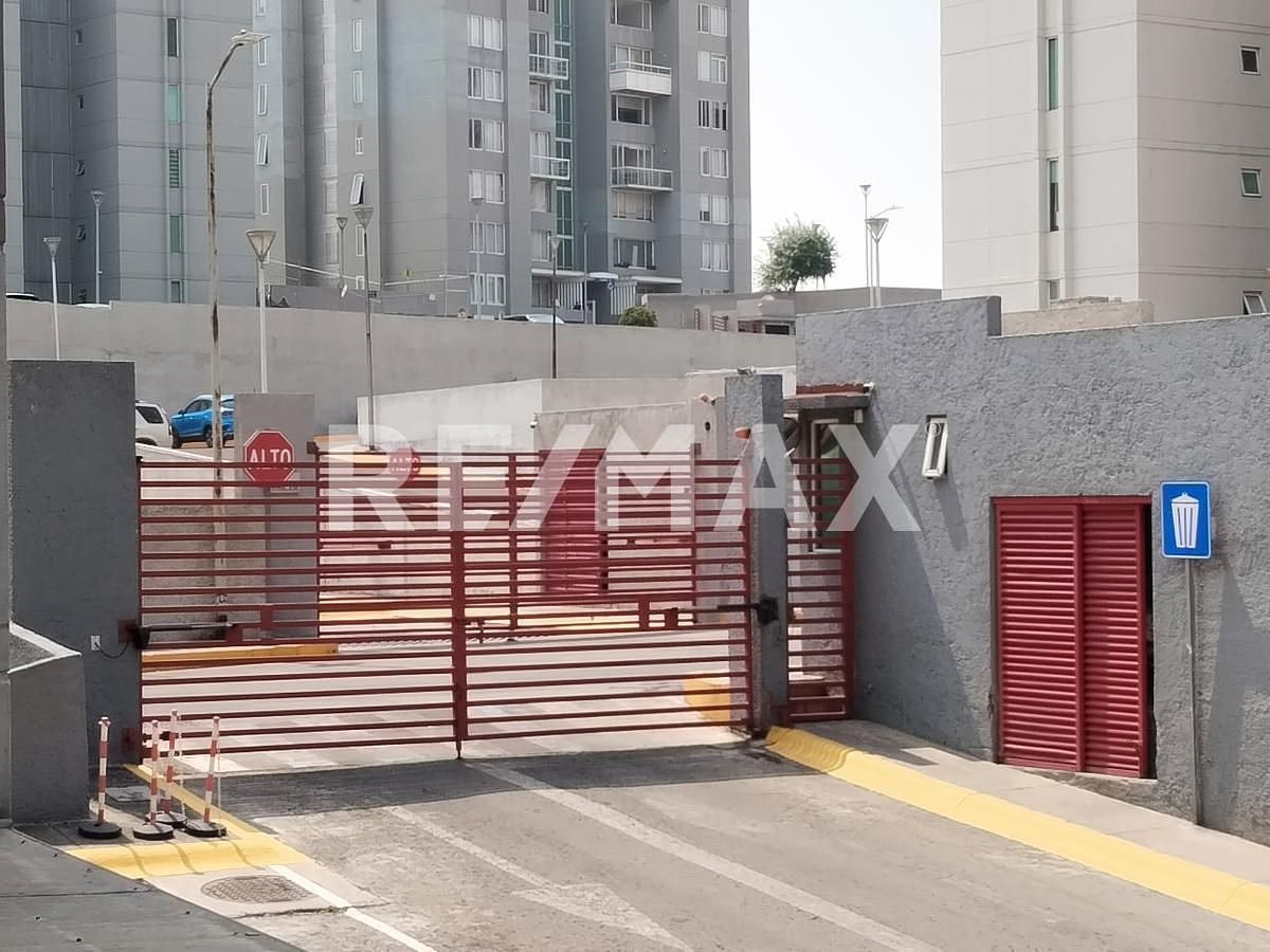 20 de 22: Acceso a la Torre 28