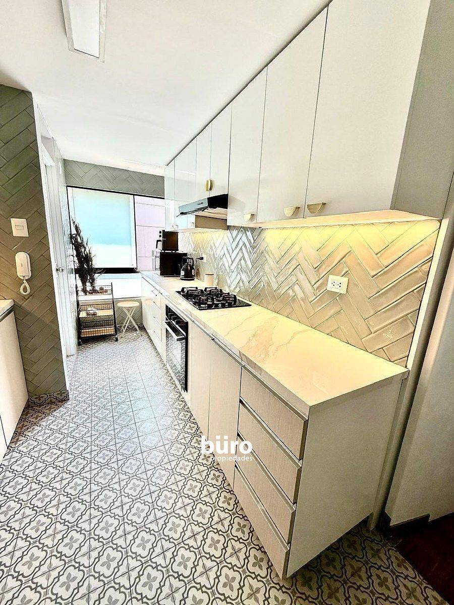 11 de 16: Cocina Totalmente Remodelada
