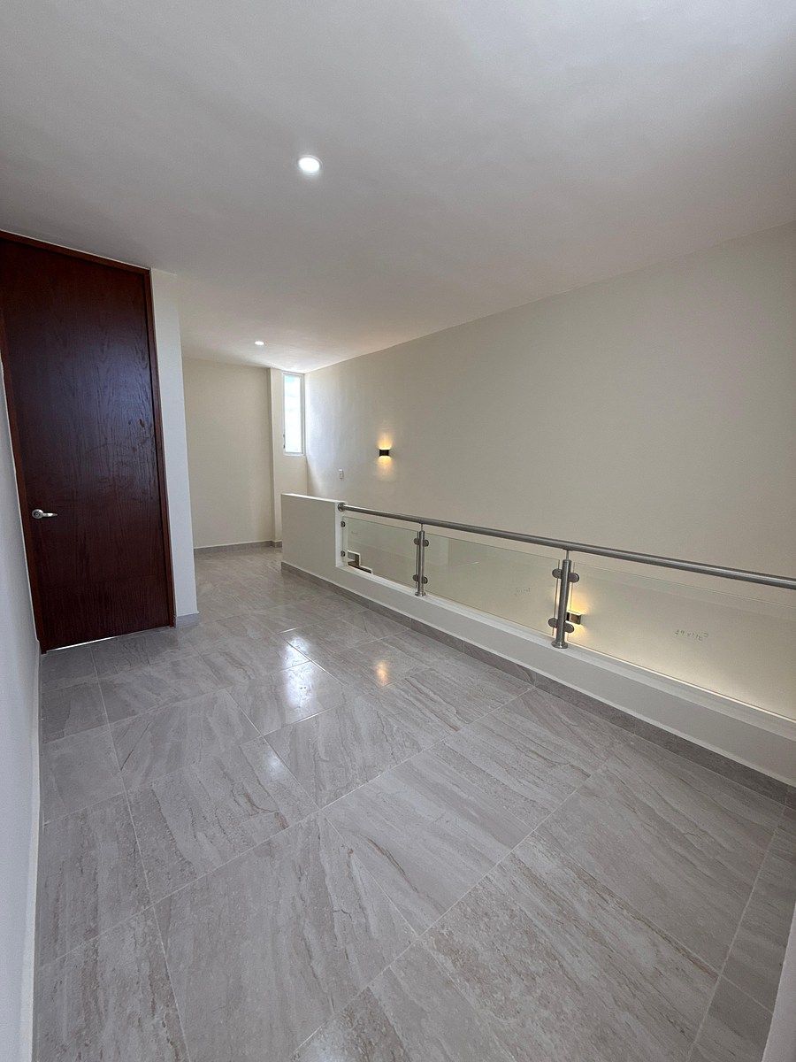 9 de 17: Área de sala de T.V