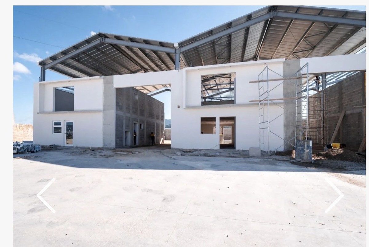 Ofibodega en Venta – Condominio Industrial , Villa Canales