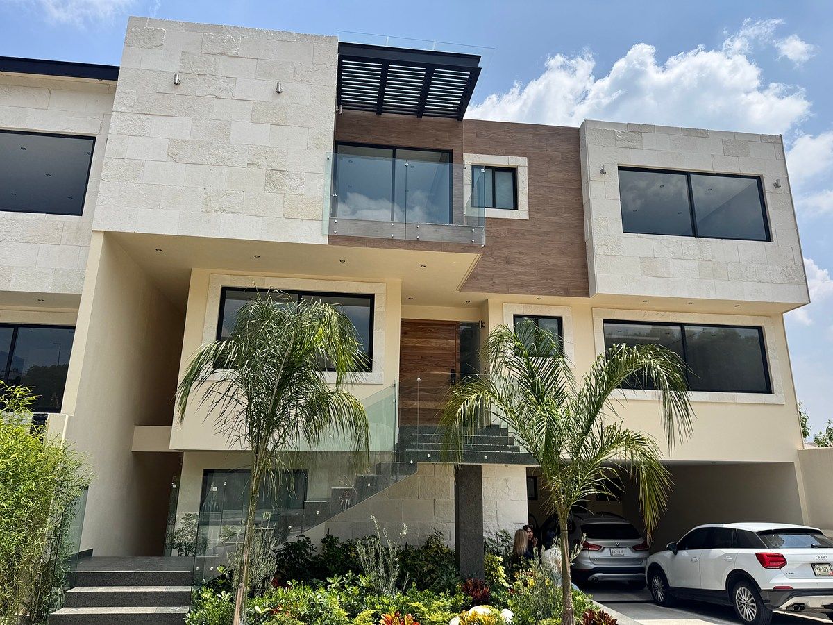 CASA EN VENTA BUGAMBILIAS LIFE BY BOSQUE REAL CALLE CERRADA, foto 1 de 17