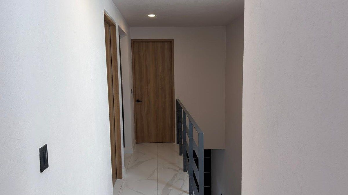 10 de 33: acceso a recámaras secundarias