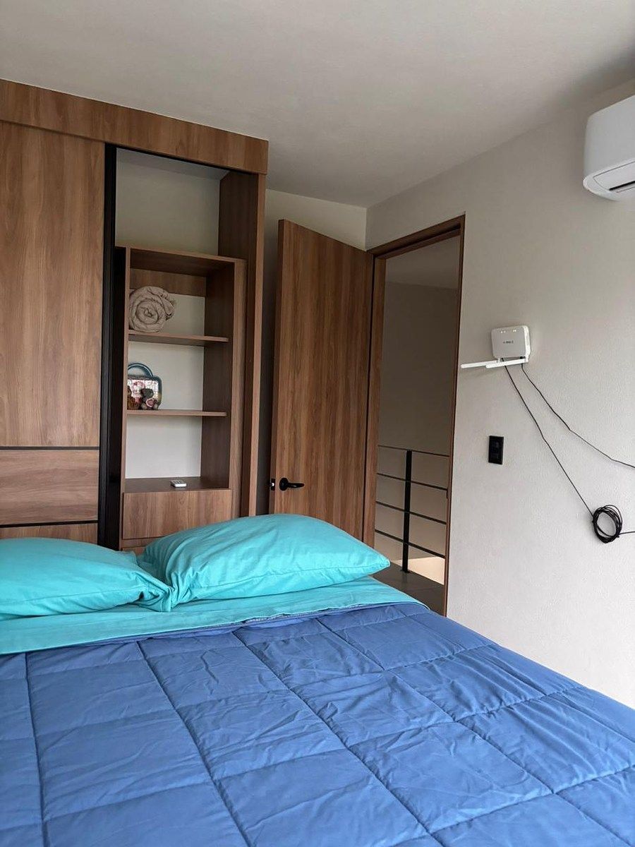 16 de 33: recámara secundaria balcón